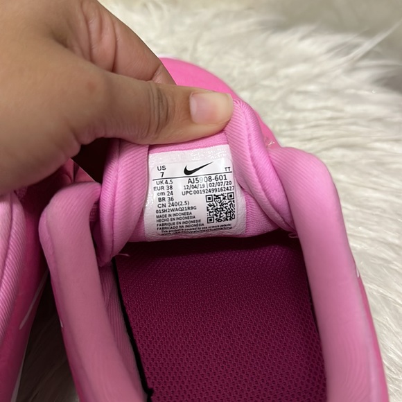 Pink Nike Flex - Picture 7 of 7